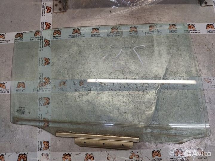 Стекло двери заднее правое Toyota Corolla E12 1.6