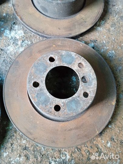 Бмв е39 тормоза без износа