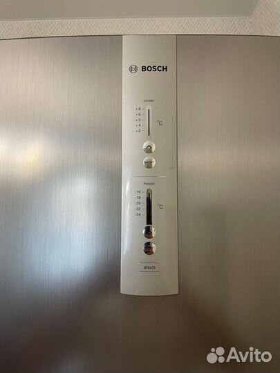 Холодильник Bosch KGN39VL14R