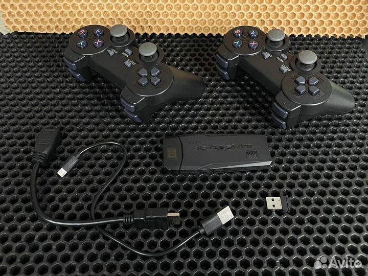 Игровая приставка Game stick + 2 Джостика