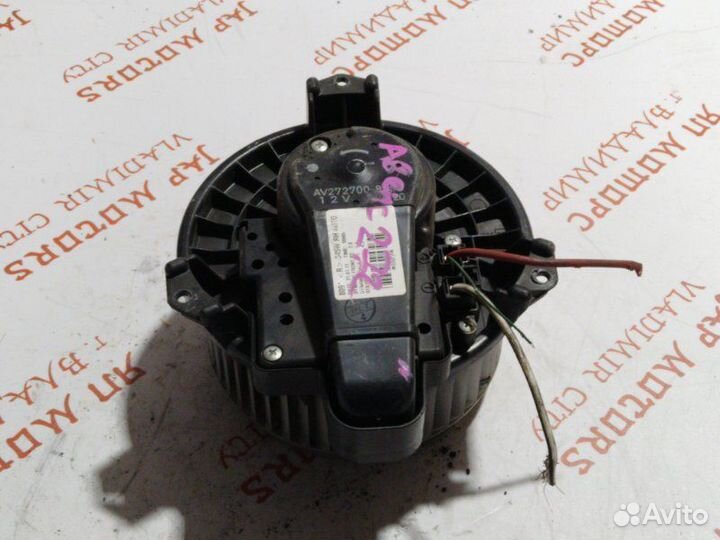 Мотор печки Toyota Avensis T270 3ZR FAE 2009