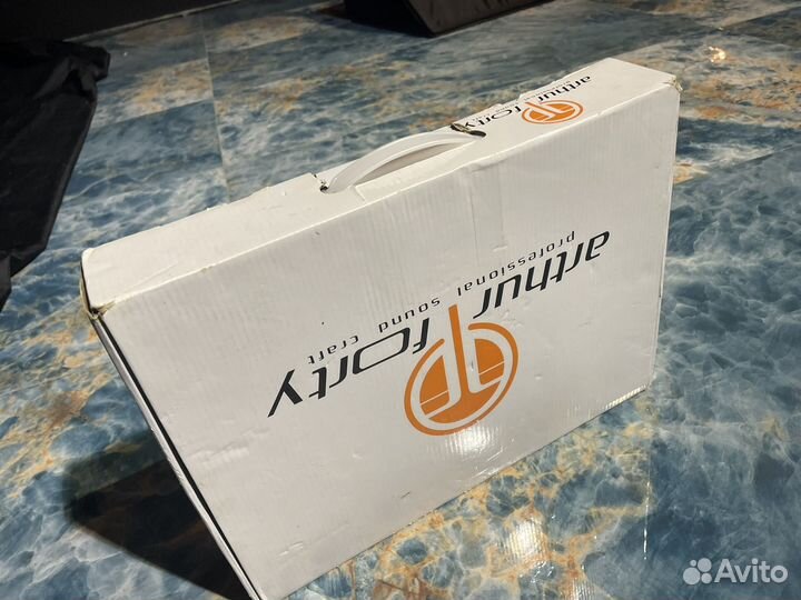 Беспроводные радиомикрофоны (2 системы)