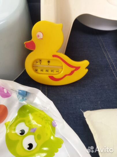 Горшок,горка, круг для купания,термометр