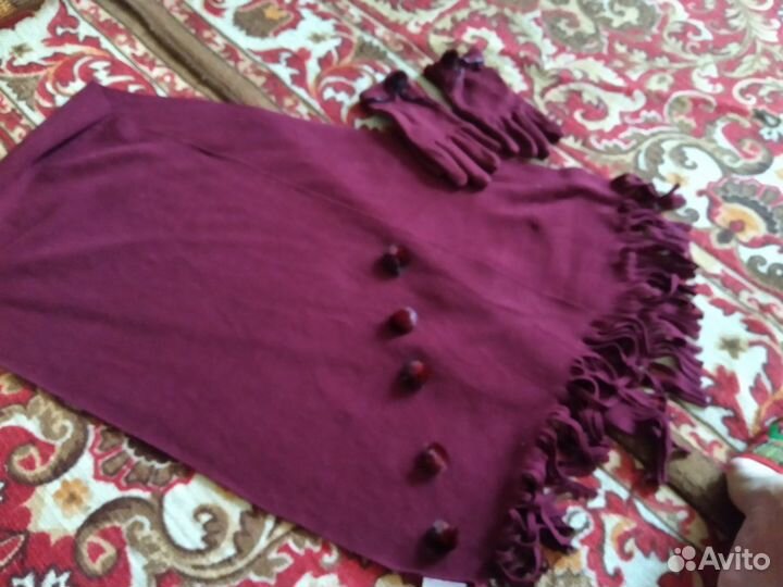 Шарф и перчатки. Новые.Отделка натуральный мех