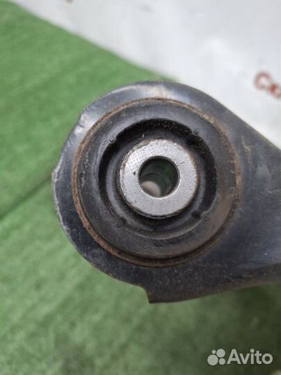 Рычаг подвески верхний задний правый Honda Accord