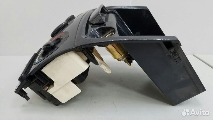 Блок управления климатом печкой отопителем Geely