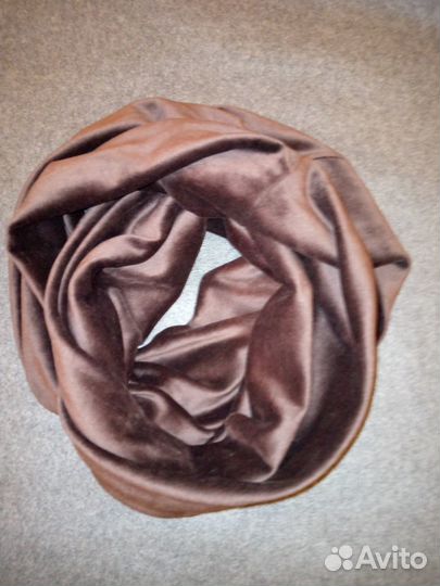 Комплект шапка и шарф новый женский