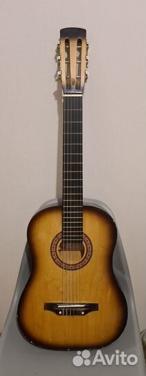 Акустическая гитара