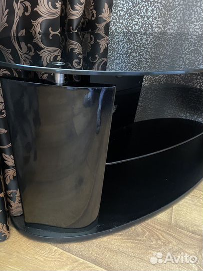 Тумба под телевизор