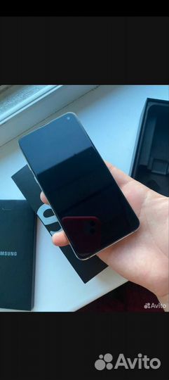 Samsung Galaxy S10e, 6/128 ГБ