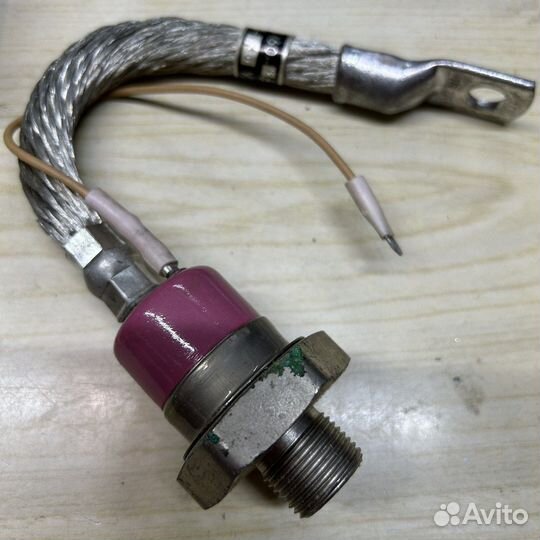 Тиристор тл2-160-9 (цена за 4шт),диоды