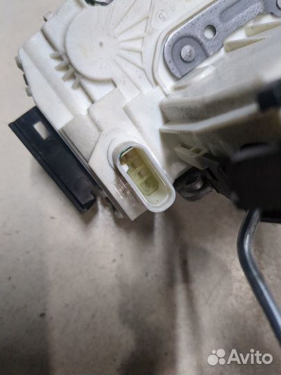 Замок двери Mercedes GLK X204, 2011