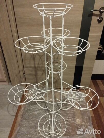 Подставка для цветов напольная металлическая