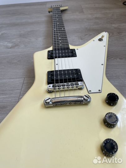 Gibson Explorer 1990