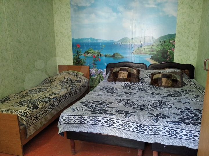 Комната 10 м² в 3-к., 1/1 эт.