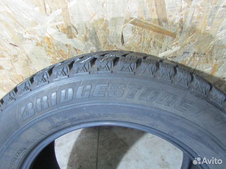 Bridgestone Blizzak MZ-03 215/60 R16