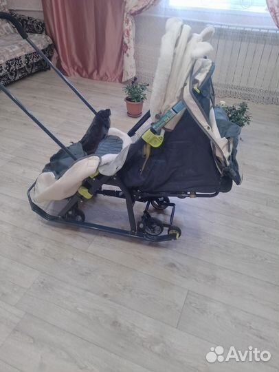 Детские зимние санки на колесах