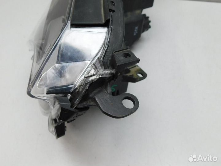 Фара правая Toyota RAV4