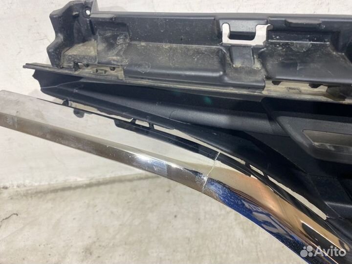 Решетка радиатора Renault Kaptur 1 2020