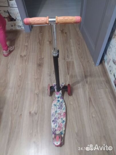 Самокат детский трехколесный