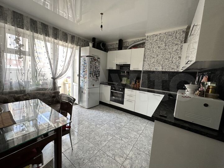 2-к. квартира, 69 м², 10/12 эт.