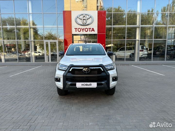 Toyota Hilux 2.8 AT, 2022