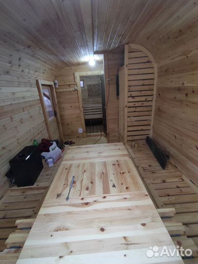 Покрытие дерева ласкутным воском