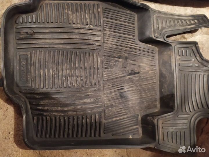 Резиновые коврики на Митцубиси Лансер 9