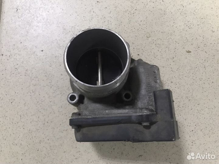 Дросельная заслонка Audi Q5. 2008 год