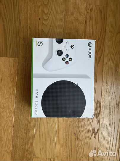 Xbox series s с джойстиком