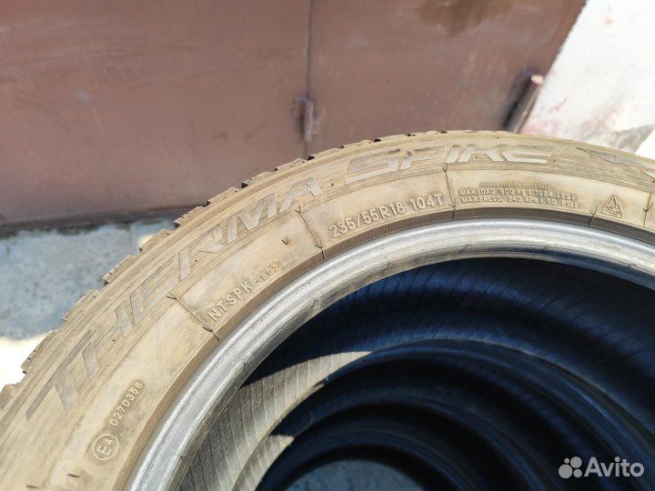 Nitto Therma Spike 235/55 R18 104T