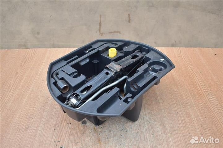 Домкрат Peugeot 308 (T7) хэтчбек 5Д EP6 2008