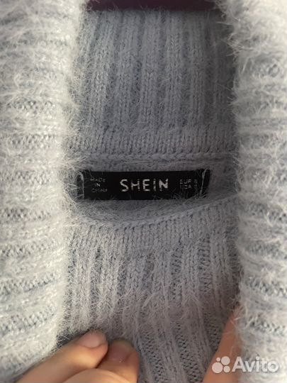 Пушистый женский свитер shein