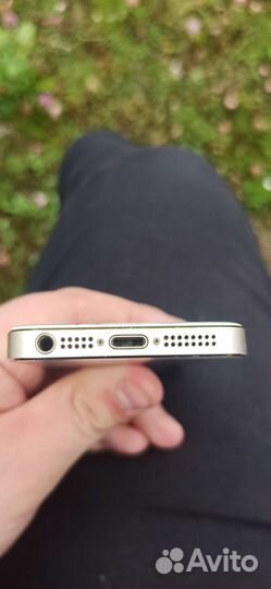 Телефон iPhone