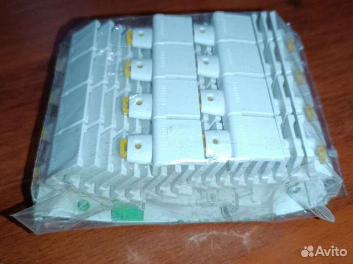 Защитные крышки A9A26981 Schneider Electric