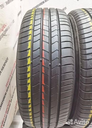 Kumho Ecsta HS51 215/60 R17 96H