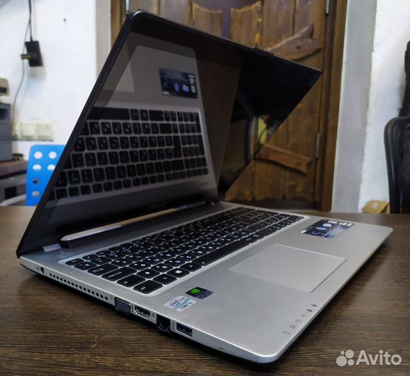 Ноутбук Asus s550cm i5 8Gb 1000Gb GT635m 2Gb