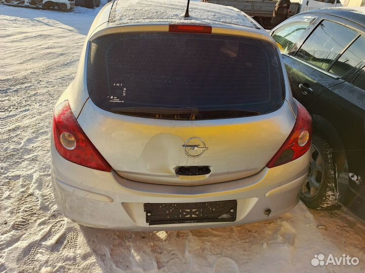 Opel corsa (в разборе)