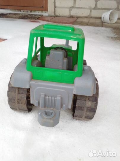 Детский трактор