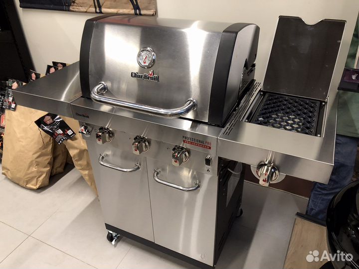 Газовый гриль Char-Broil Professional PRO 3S