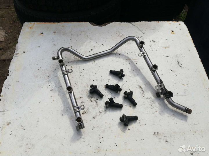 Рампа топливная форсунка Мерседес W210