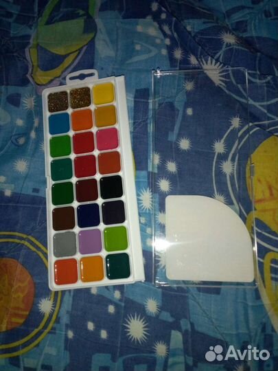 Альбомы и краски