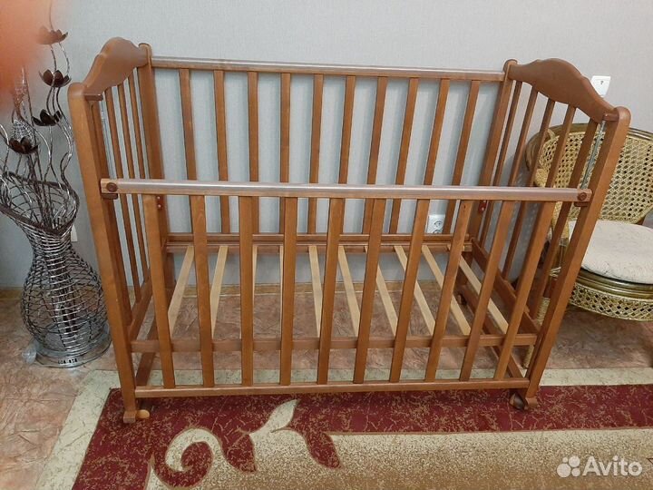 Кроватка детская