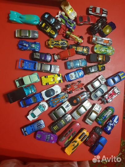 Hot wheels машинки