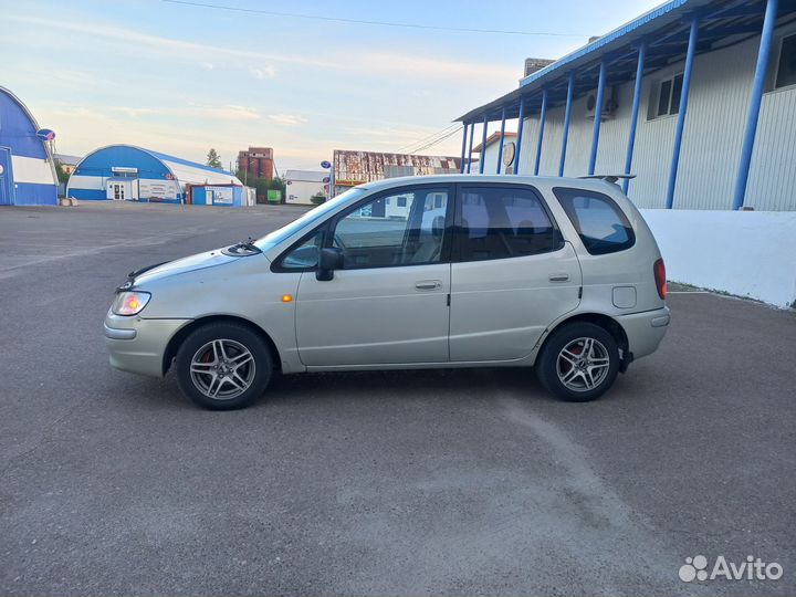 Toyota Corolla Spacio 1.6 AT, 1997, 217 000 км