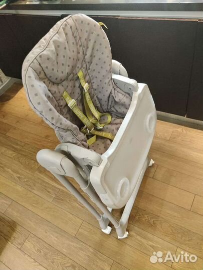 Стульчик для кормления Happy Baby