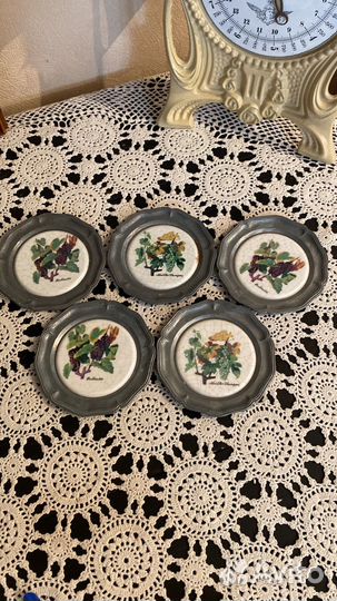 Настенные тарелочки. Германия