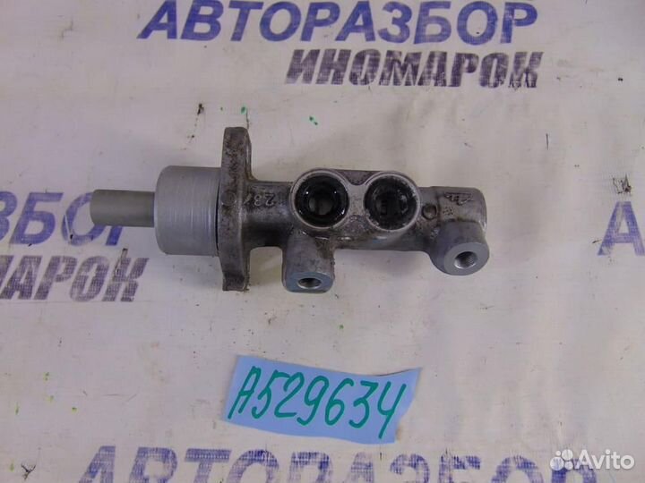 Цилиндр тормозной главный для Nissan Tiida 1 2004