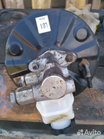 Гтц в сборе с вакуумником Hyundai Accent 2