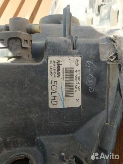 Nissan tiida фара левая